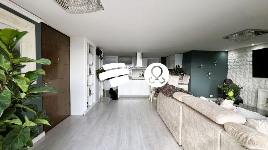 Apartamento de 2 alcobas en venta en El Poblado, Medellín, 130 m² · foto 4 de 24