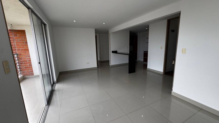 Apartamento de 3 alcobas en venta en Neiva, 92 m² · foto 8 de 19