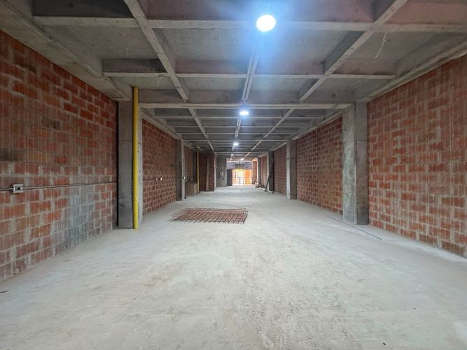 Bodega en arriendo en Trinidad, Medellín, 253 m² · foto 2 de 9