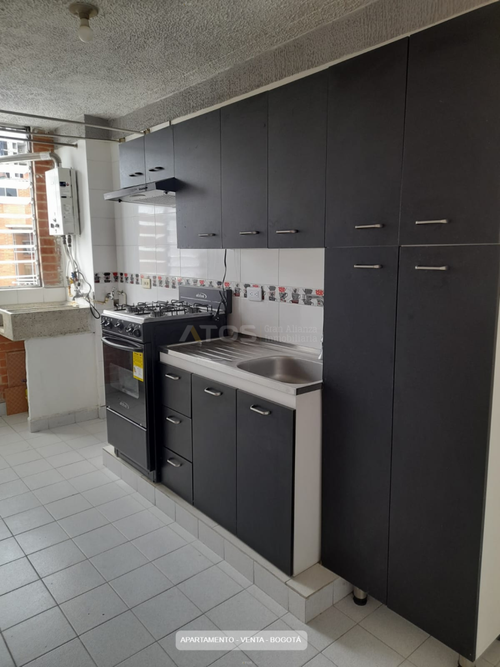 Apartamento de 3 alcobas en venta en Fontibon, Bogotá, 55 m² · foto 2 de 11