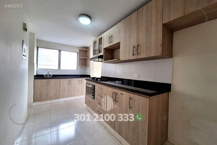 Apartamento de 3 alcobas en arriendo en Conquistadores, Medellín, 140 m² · foto 9 de 20