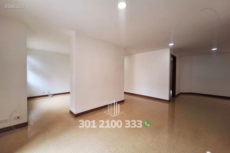Apartamento de 3 alcobas en arriendo en Laureles, Medellín, 115 m² · foto 3 de 24