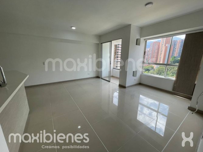 Apartamento de 2 alcobas en arriendo en Monteazul, Sabaneta, 70 m² · foto 3 de 11