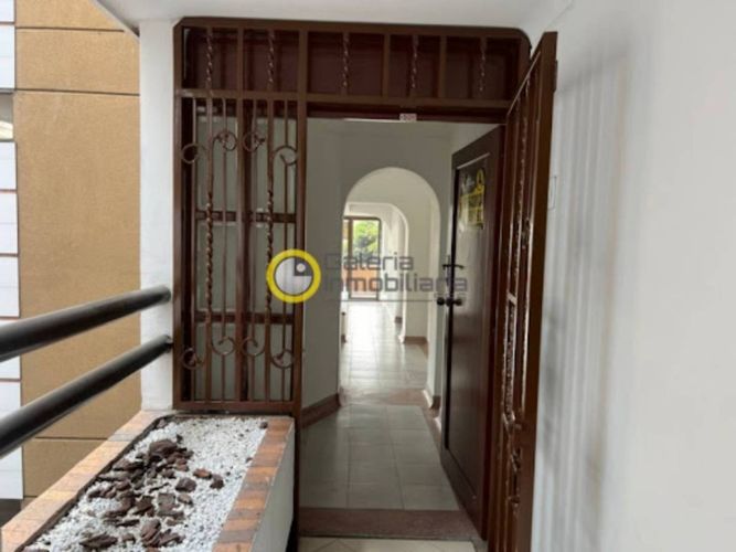 Apartamento de 3 alcobas en venta en Sotomayor, Bucaramanga, 130 m² · foto 2 de 24