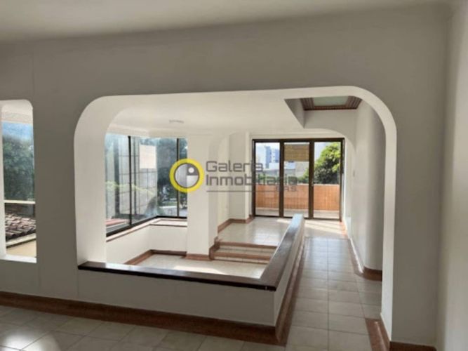 Apartamento de 3 alcobas en venta en Sotomayor, Bucaramanga, 130 m² · foto 3 de 24