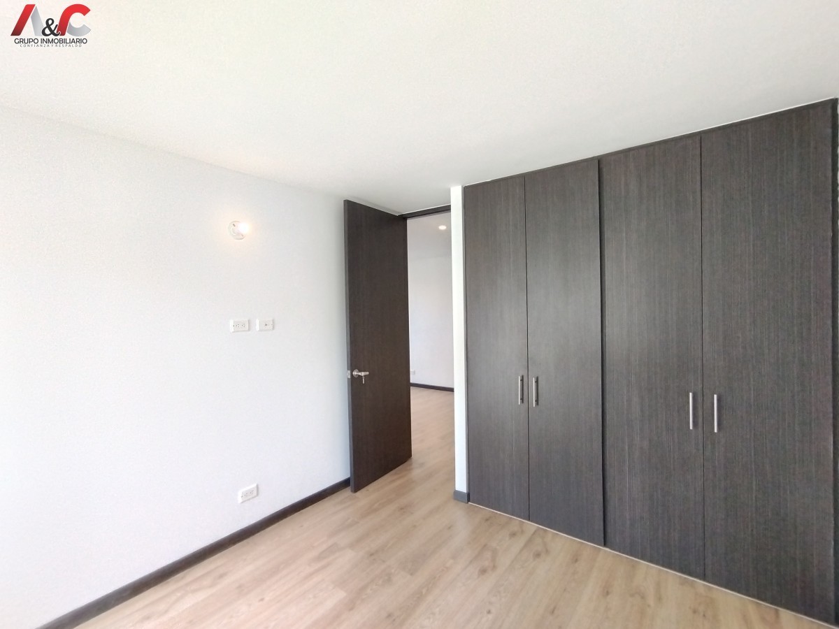 Apartamento en venta en Hacienda Alcala De Prodesa, Mosquera · foto 11 de 19