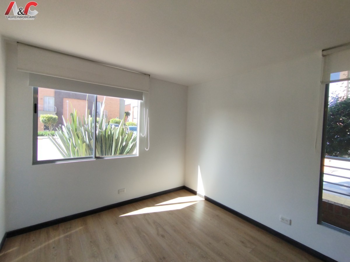 Apartamento en venta en Hacienda Alcala De Prodesa, Mosquera · foto 12 de 19