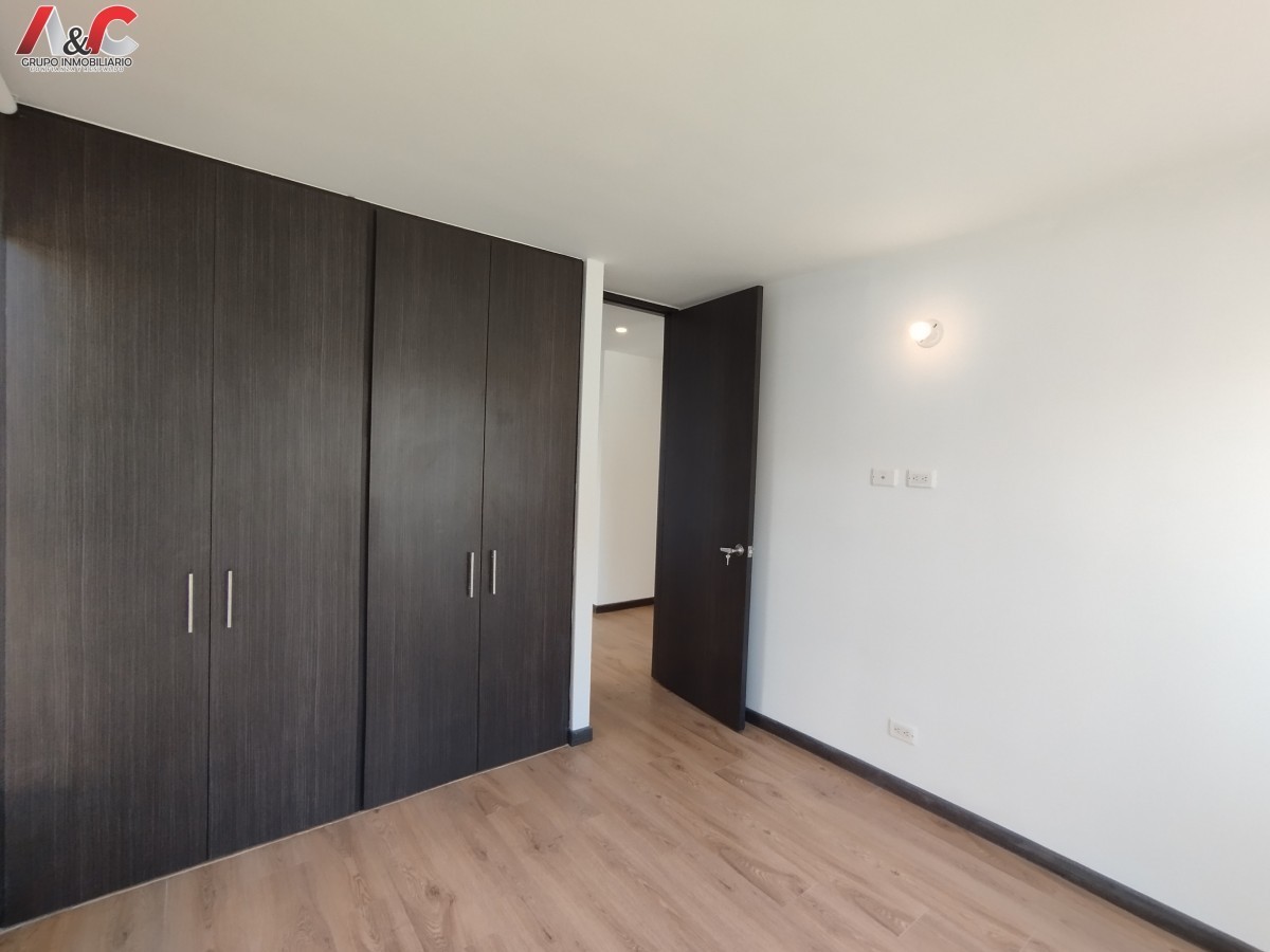 Apartamento en venta en Hacienda Alcala De Prodesa, Mosquera · foto 13 de 19