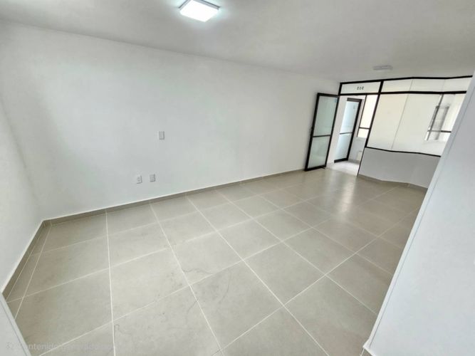 Oficina en arriendo en Centro, Bucaramanga, 24 m² · foto 7 de 8