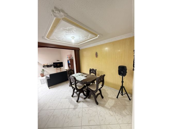 Casa de 3 alcobas en venta en Paraguitas Real, Floridablanca, 150 m² · foto 2 de 16