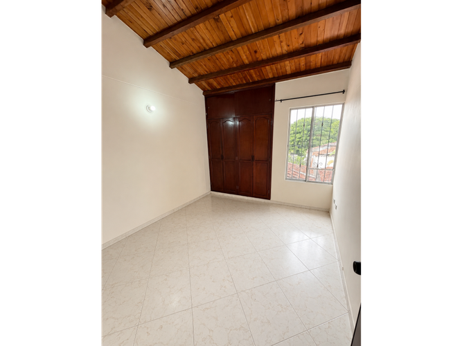 Casa de 3 alcobas en venta en Paraguitas Real, Floridablanca, 150 m² · foto 13 de 16