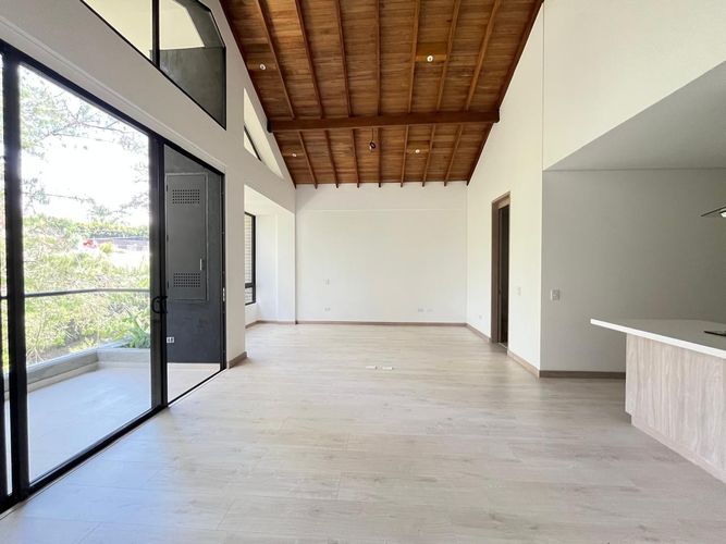 Apartamento de 2 alcobas en arriendo en Loma Del Esmeraldal, Envigado, 80 m² · foto 3 de 20