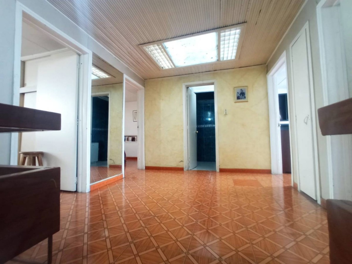 Casa en venta en Santa Isabel, Bogotá · foto 8 de 22