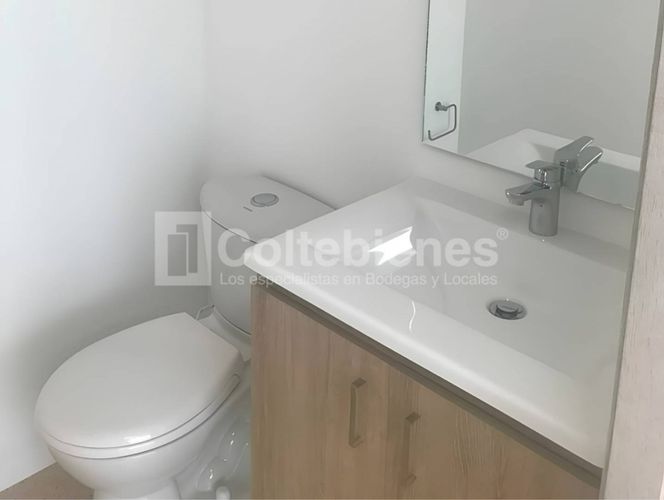 Consultorio en arriendo en Las Vegas, Envigado, 31 m² · foto 5 de 18