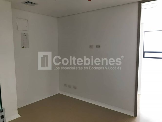 Consultorio en arriendo en Las Vegas, Envigado, 31 m² · foto 10 de 18