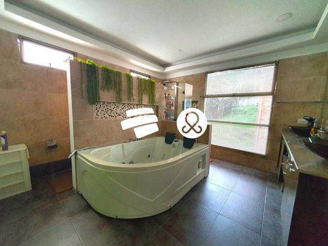 Casa de 5 alcobas en venta en Las Lomitas, Sabaneta, 750 m² · foto 6 de 24