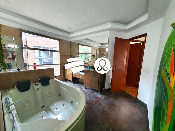 Casa de 5 alcobas en venta en Las Lomitas, Sabaneta, 750 m² · foto 21 de 24