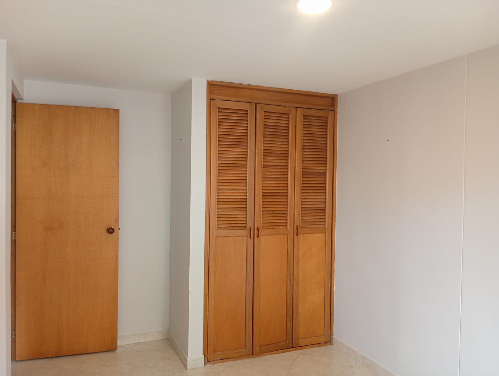 Apartamento en arriendo en Loma Benedictinos, Envigado · foto 13 de 19