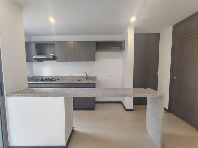 Apartamento de 2 alcobas en arriendo en El Poblado, Medellín, 64 m² · foto 6 de 16