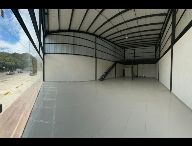 Bodega en arriendo en Arroyohondo, Yumbo, 568 m² · foto 2 de 4