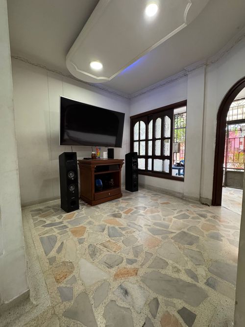 Casa de 4 alcobas en venta en Torcoroma, Cúcuta, 225 m² · foto 3 de 24