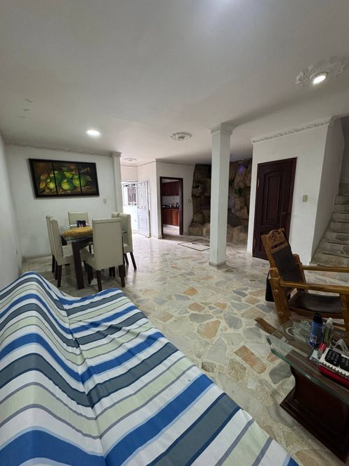 Casa de 4 alcobas en venta en Torcoroma, Cúcuta, 225 m² · foto 4 de 24