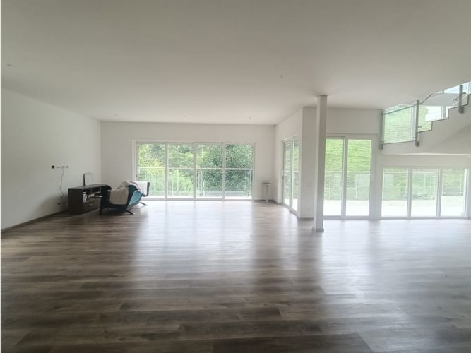 Casa de 6 alcobas en venta en La Doctora, Sabaneta, 560 m² · foto 5 de 23
