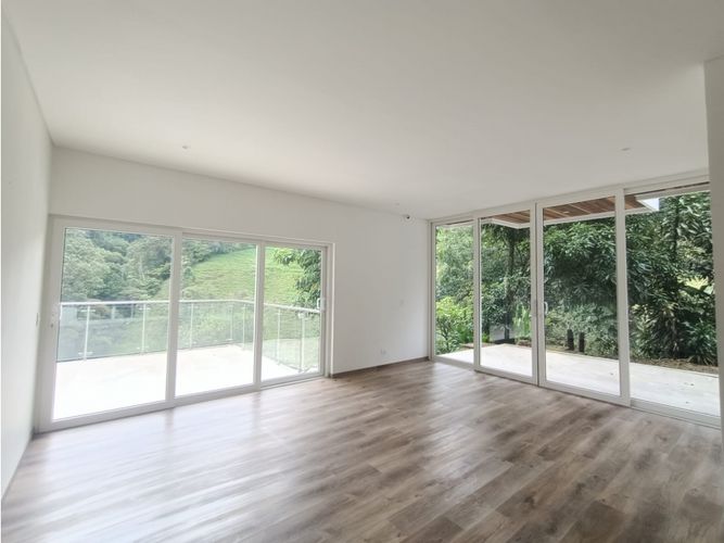 Casa de 6 alcobas en venta en La Doctora, Sabaneta, 560 m² · foto 8 de 23
