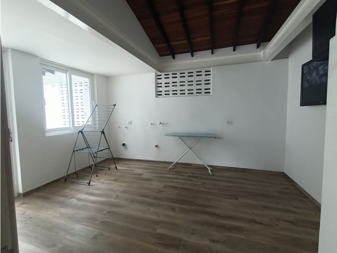Casa de 6 alcobas en venta en La Doctora, Sabaneta, 560 m² · foto 15 de 23