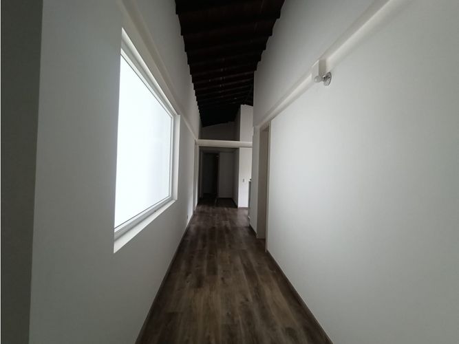 Casa de 6 alcobas en venta en La Doctora, Sabaneta, 560 m² · foto 19 de 23