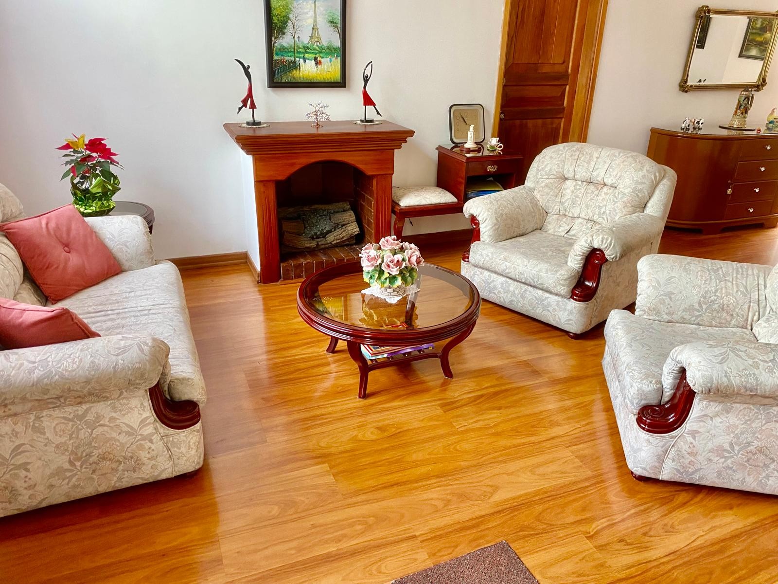 Casa en venta en Santa Lucia, Chía · foto 2 de 24