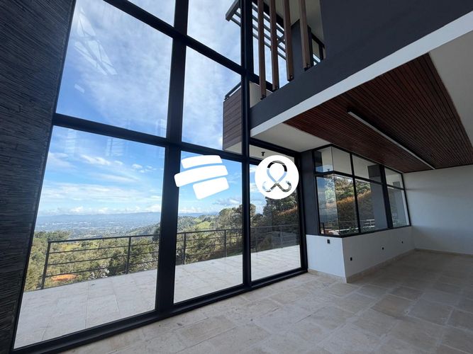 Casa de 5 alcobas en venta en Zona Centro, Envigado, 1500 m² · foto 5 de 24