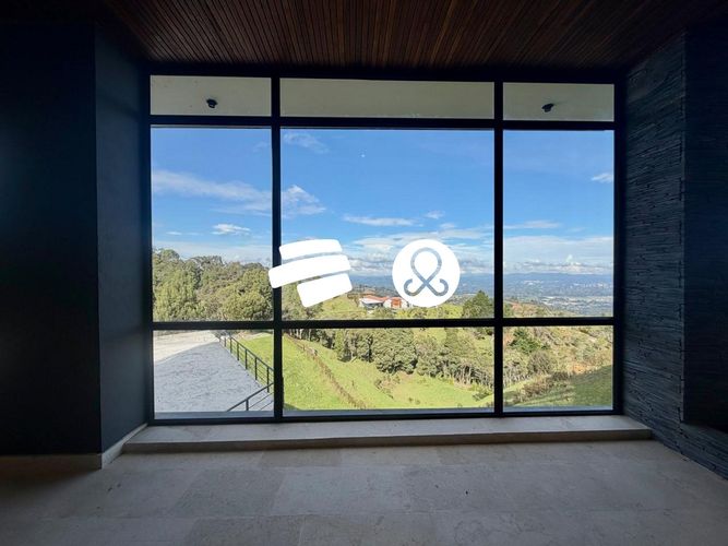 Casa de 5 alcobas en venta en Zona Centro, Envigado, 1500 m² · foto 10 de 24