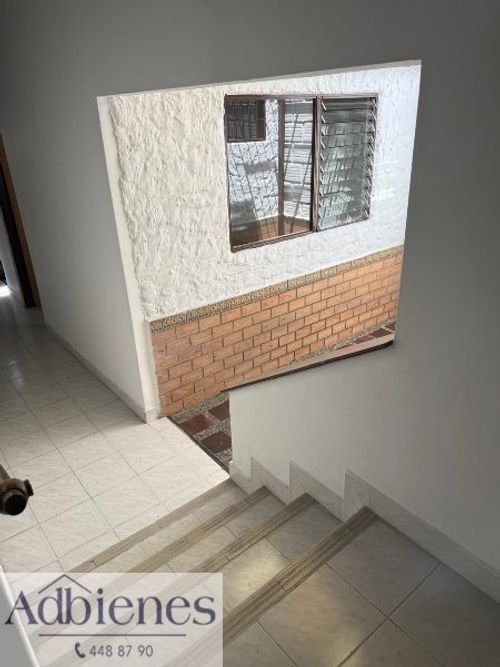 Casa de 4 alcobas en venta en Belén Miravalle, Medellín, 216 m² · foto 12 de 16