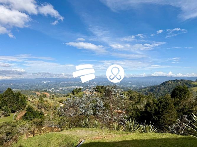 Casa de 5 alcobas en venta en Zona Centro, Envigado, 1500 m² · foto 20 de 24