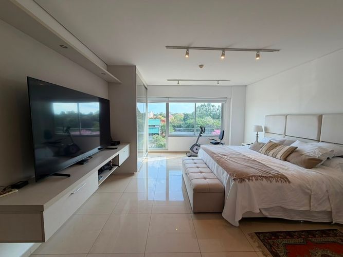 En Venta Penthouse *EDIFICIO PLAZA REAL* en barrio Mburucuya - foto 5
