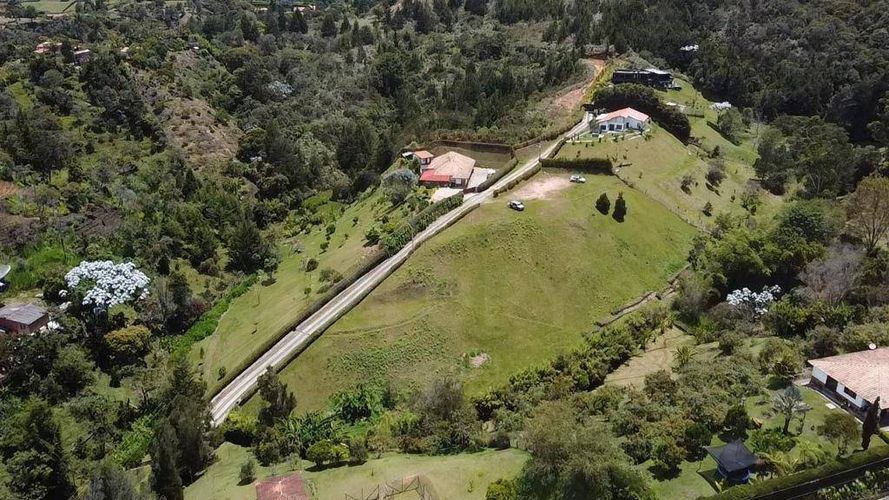Lote en venta en La Convencion, Rionegro, 6258 m² · foto 2 de 8