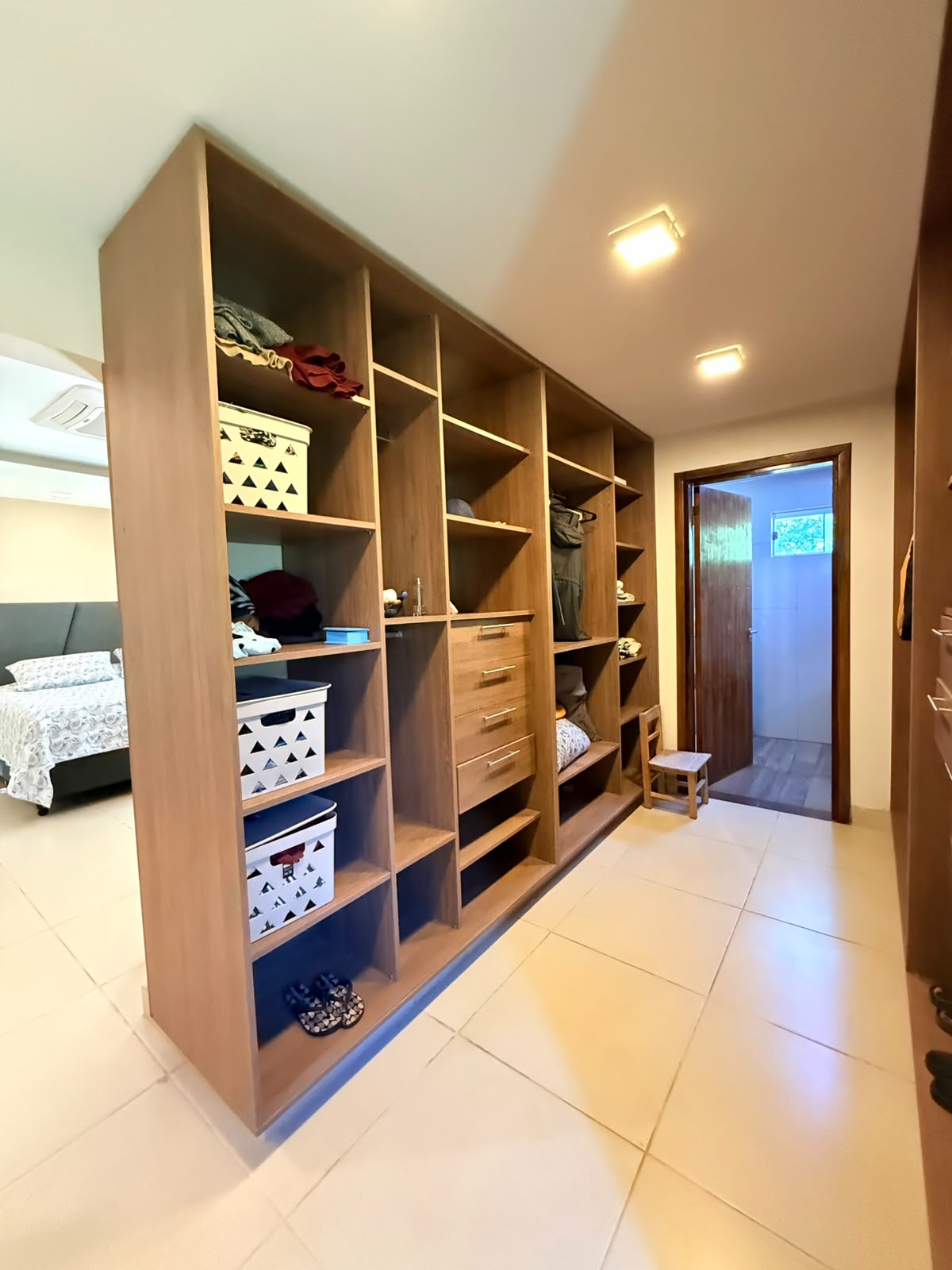 EN VENTA -CASA DE AUTOR DE ESTILO CONTEMPORÁNEO-SAN BERNARDINO — foto 3