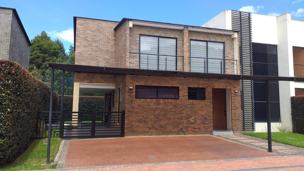 Casa en venta en Centro, Cajicá · foto 3 de 13