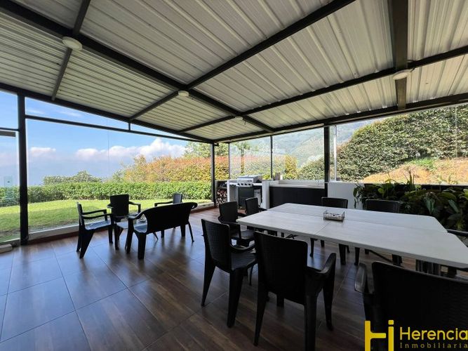 Casa de 4 alcobas en venta en Quitasol, Bello · foto 4 de 24