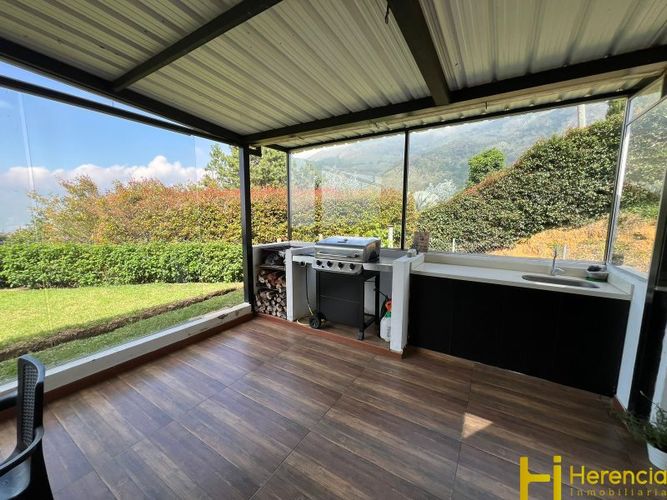Casa de 4 alcobas en venta en Quitasol, Bello · foto 9 de 24