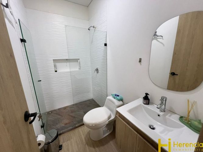 Casa de 4 alcobas en venta en Quitasol, Bello · foto 18 de 24