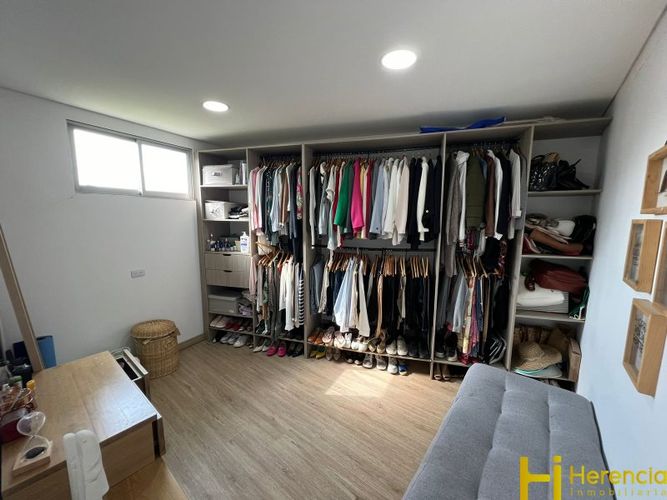 Casa de 4 alcobas en venta en Quitasol, Bello · foto 19 de 24