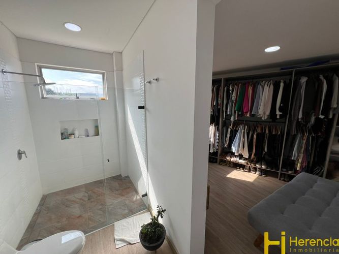 Casa de 4 alcobas en venta en Quitasol, Bello · foto 21 de 24