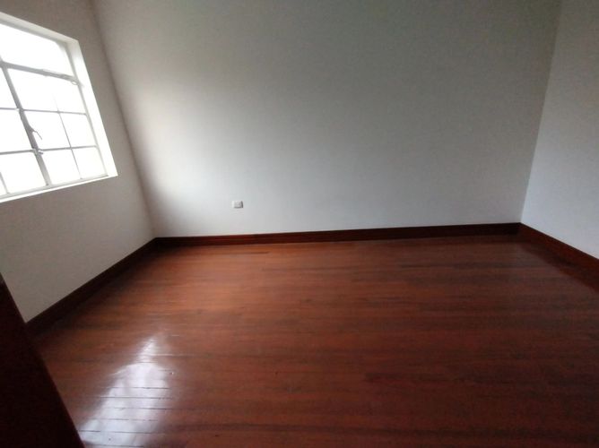 Casa de 5 alcobas en venta en Chapinero, Bogotá, 558 m² · foto 8 de 15