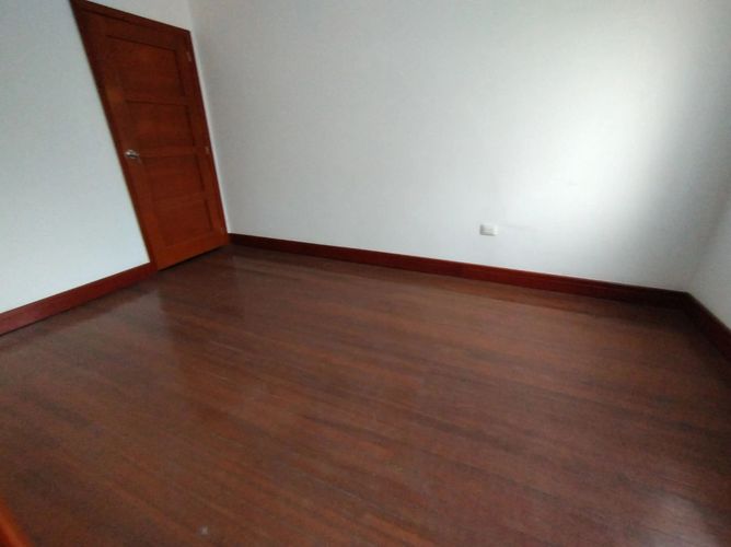 Casa de 5 alcobas en venta en Chapinero, Bogotá, 558 m² · foto 11 de 15