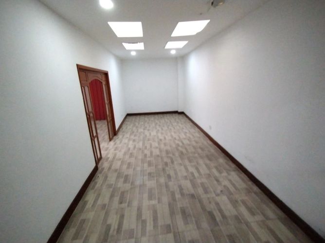 Casa de 5 alcobas en venta en Chapinero, Bogotá, 558 m² · foto 3 de 15
