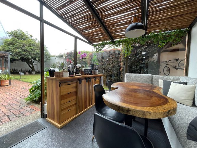 Casa de 4 alcobas en venta en San Jose De Bavaria, Bogotá, 300 m² · foto 3 de 24