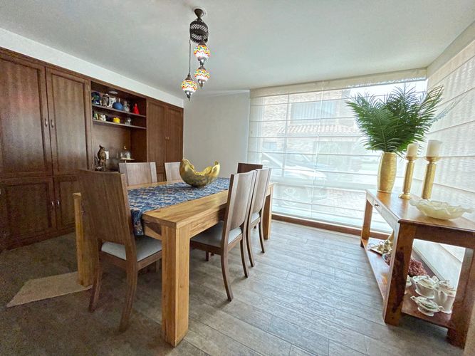 Casa de 4 alcobas en venta en San Jose De Bavaria, Bogotá, 300 m² · foto 18 de 24