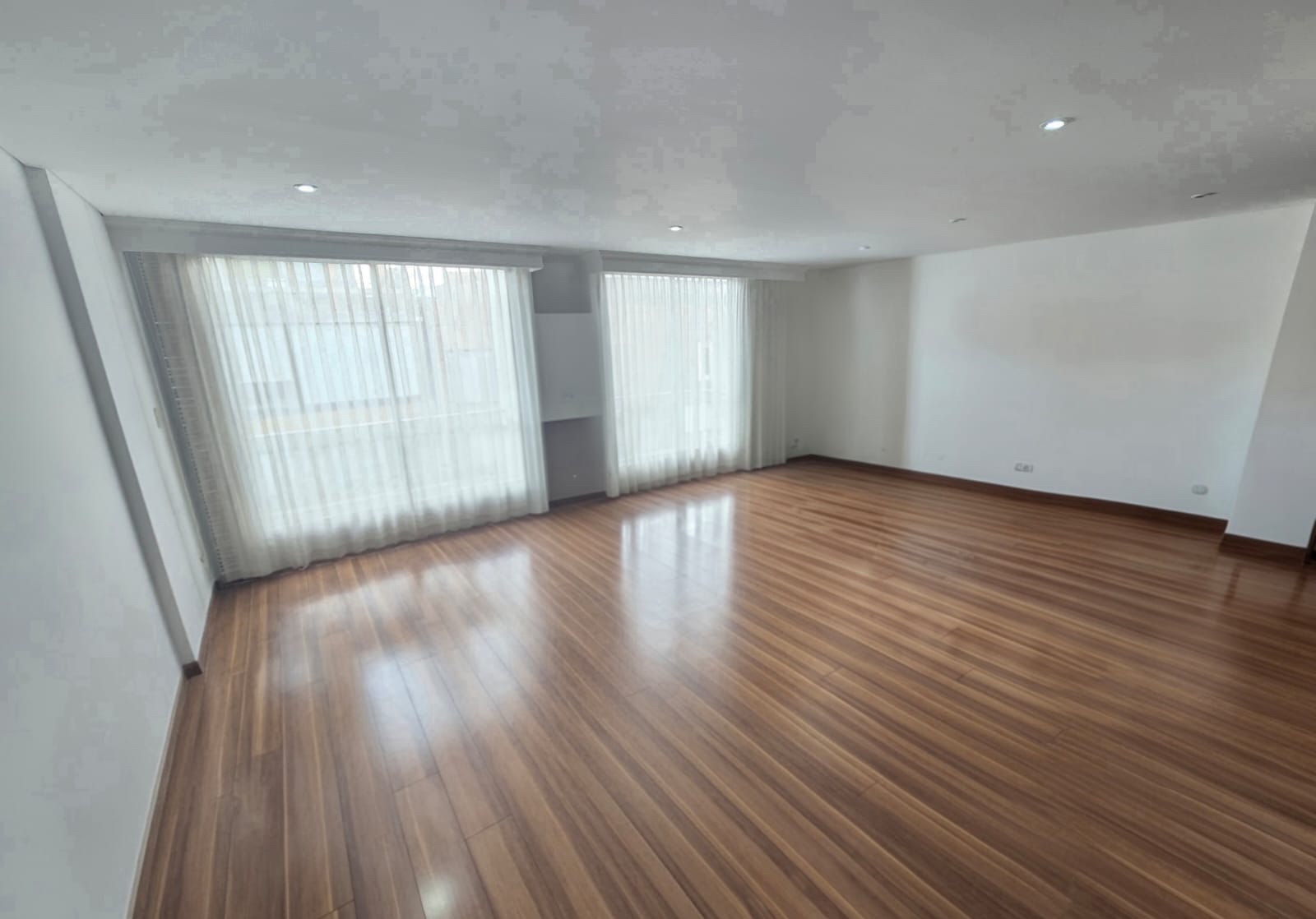 Apartamento en venta en Santa Barbara, Bogotá · foto 5 de 24